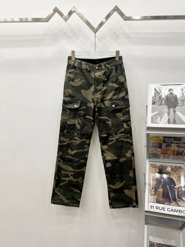 D］ 款号： R006 Chrome Hearts & 克罗心 新款银饰迷彩立体口袋工装裤 原版定制面料，网红明星同款高级简约宽松版型搭配多处刺绣字母Logo设
