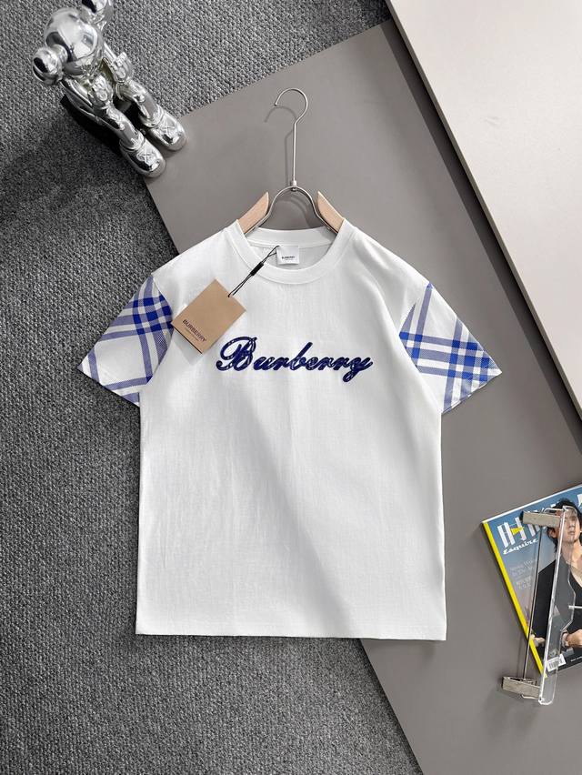 D］ Burberry 巴宝莉 Bbr 2026新款 格纹绣拼接 精工十字绣Logo 男女同款 短袖T恤 定制260克100％双纱纯棉面料 定染32支双股螺纹