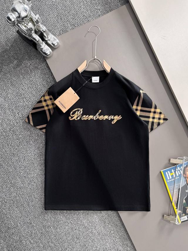 D］ Burberry 巴宝莉 Bbr 2026新款 格纹绣拼接 精工十字绣Logo 男女同款 短袖T恤 定制260克100％双纱纯棉面料 定染32支双股螺纹
