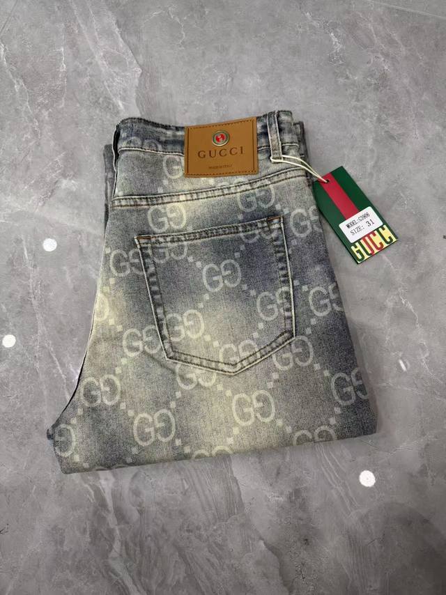 顶级版本 ［D］ 。2026春夏欧洲专柜新款 超A代购级别海外贸易公司订单货源，顶级原单高端男士定制时尚修身小直筒牛仔裤3906 颜色：重工艺炒沙洗水，图片色