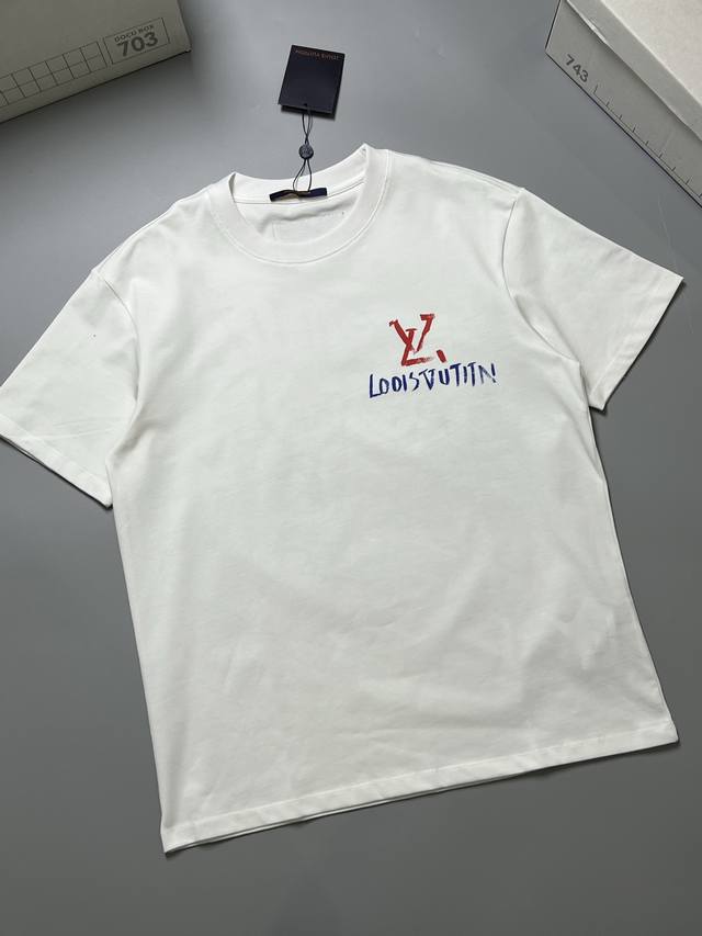 Lv 26S夏款 颜色 黑 白 工艺：涂鸦字母印花 尺码 S M L Xl 280G 精梳紧密棉