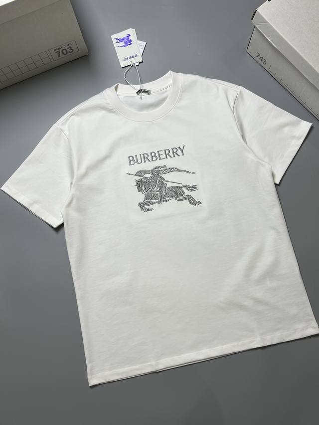 Burberry 26S夏款 颜色 黑 白 工艺：战马字母绣花刺绣 尺码 S M L Xl 280G 精梳紧密棉