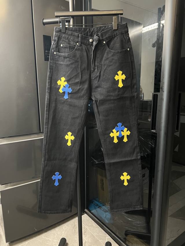隔天 Chrome Hearts 克罗心 Ch城市限定系列 梵文十字贴布拼皮牛仔裤 黑 Size：28 30 32 34 对应尺码S-Xl 详细尺码可查图9