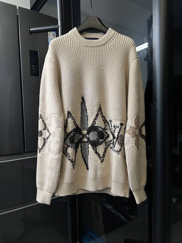 隔天 Louis Vuitton 路易 26Ss 秋冬滑雪系列嵌花粗支圆领毛衣 卡其 Size：S M L Xl详细尺码可查图9