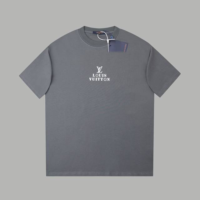 LV 25Ss早春新款 Lv字母短袖短袖 轻奢主义 男女日常通勤穿搭必备单品 正确版本 欢迎对比 详细特征 320克100% 纯棉双纱汗布面料 同缸定染特种加粗
