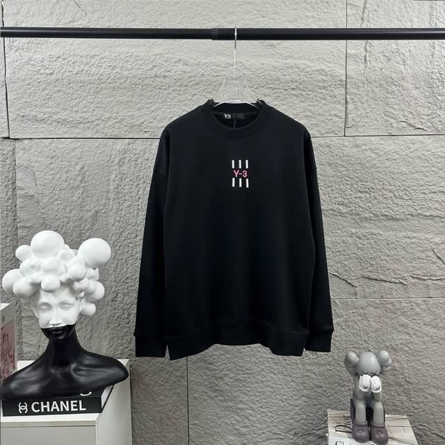 Y3*山本*耀司 2025早秋冬季新款 简约刺绣工艺 定制毛圈面料 长袖圆领卫衣 男女同款 尺码： S 90-130斤 M 120-150斤 L 140-165