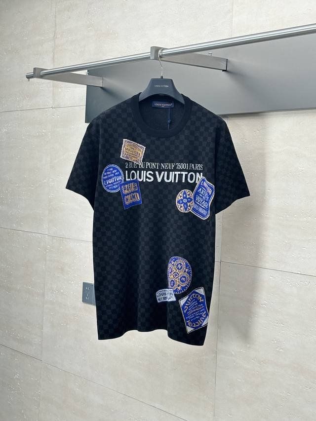 Zp版本 白底图拍摄中 -Louis Vuitton 26款官网同步上新 大西洋之旅限定款棋盘格嵌花标识羊毛混纺圆领短袖 -采用Zp定制定染对版面料1.1 螺纹