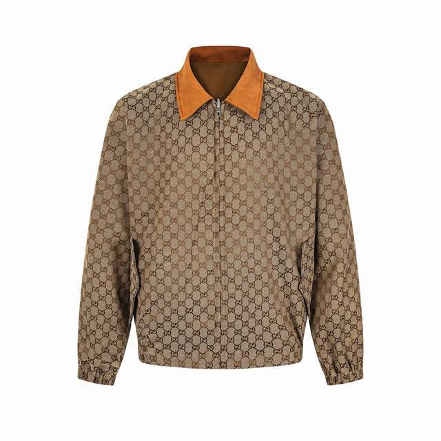 Gucci 秋冬新款净色老花双面Gg翻领夹克外套对版开发双G提花面料 净色棉格面料 定染洗水鹿茸真皮 全套辅料开发 五金挂金电镀 防伪芯片 全身到位对花 版型完