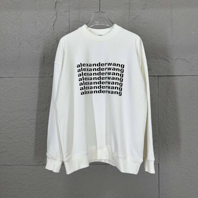 亚历山大*王*Alexander* 秋冬季前后Wang字母立体植绒工艺 长袖圆领卫衣 定制毛圈面料 男女同款 颜色：黑色 白色 尺码： S 90-130斤 M
