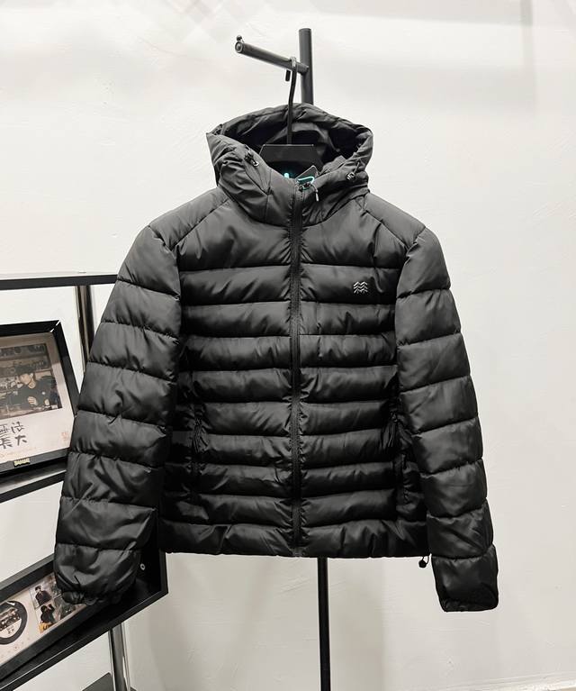 款号：Q85 可隆Kolon Sport 户外防风防水加厚保暖拉链连帽长袖羽绒棉服 Kolon Sport可隆冬季新款轻量化棉服外套 新款功能性棉衣，专柜品质防