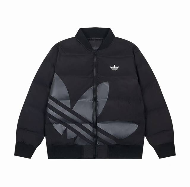 Adidas 阿迪达斯Originals三叶草拒寒保暖棉衣当寒潮与细雨不期而遇，经典的三叶草有了新表达。 蓬松度棉 锁住温暖空气，轻盈包裹全身。外层经防泼水处理