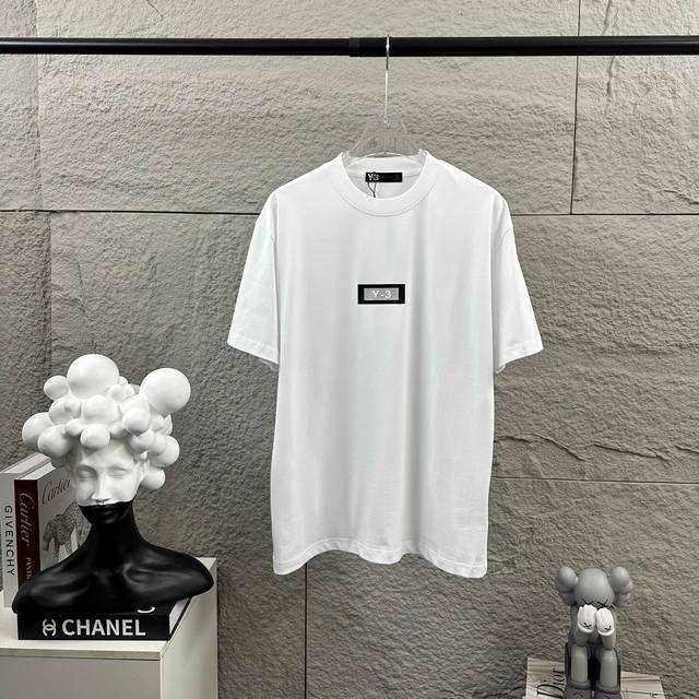 Y3*山本*耀司 2025春夏新款 简约签名字母厚板硅胶立体工艺Y-3 定制双纱平纹纯棉面料 短袖T恤 男女同款 尺码： S 90-130斤 M 120-150