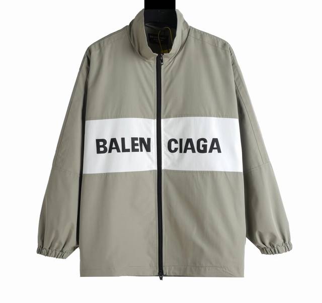 特价130元，原价240 剩余库存：Xs 3 S 3 M 2 L2 特价不退换 介意勿拍 Blcg 拼接冲锋衣外套 定制防风牛津面料 防泼水处理 进口环保胶浆丝