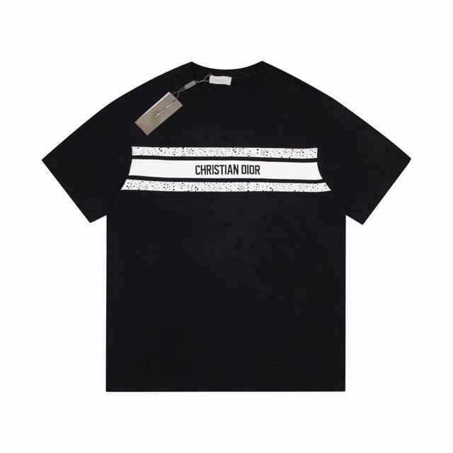 特价齐码 特一件 商品售出 不 不退不换 没有质量问题！ Dior 迪奥 官网同步经典标志条形印花短袖T恤。对比鲜明的“Christian Dior”标志条形图