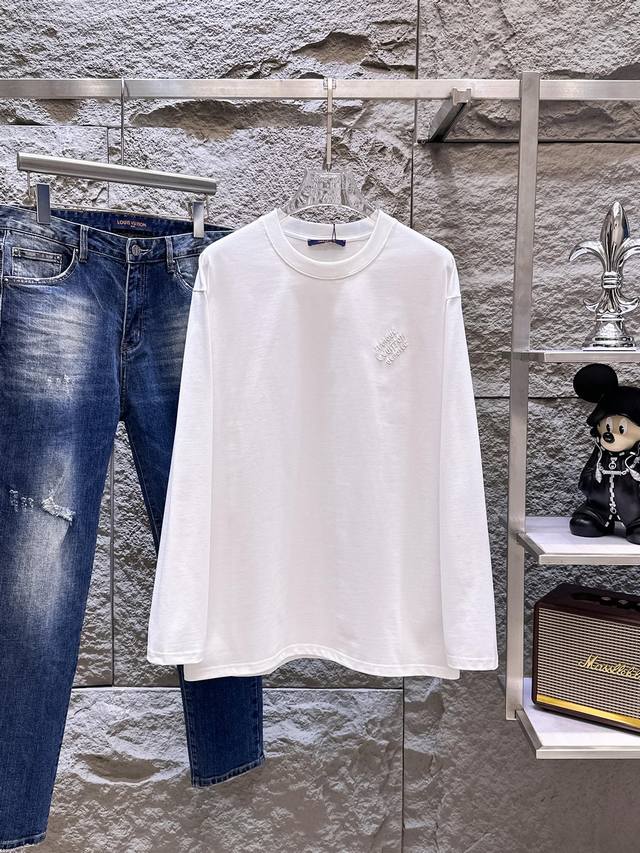 Lv* 25Ss秋冬新品高版本长袖T恤采用进口特殊定制Sorona 面料 亲肤性好 长效抗菌 防螨 更耐洗 棉线经过反复处理 移除劣质段粗纤维和杂质 只留下优质
