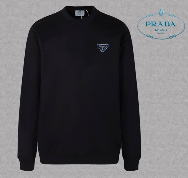 高版本卫衣 长期现货 prada~普拉达 采用440G重磅面料 区别市场通货，随意搭配各种都是妥妥的帅气衣服整体用双坎肩做法，双坎肩做法使整件衣服更加有立体感觉