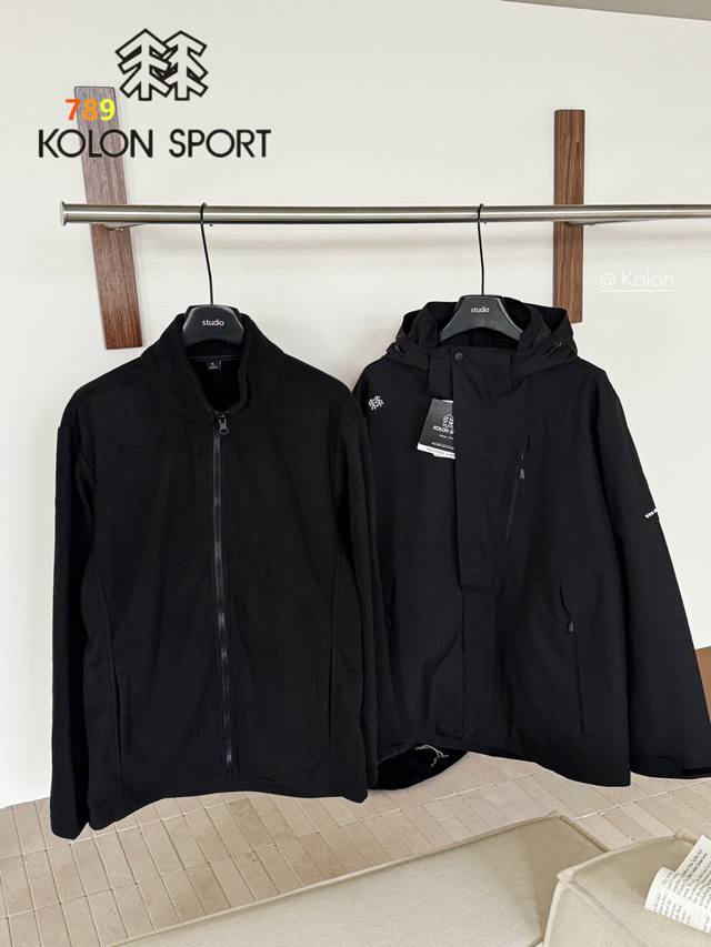 摇粒绒三合一 颜色;黑色，白色，深灰 尺码;S-5Xl男女通码， 可隆 情侣款三合一 一衣多穿、超级实用！ 防风防水、保暖锁热 秋冬御寒外出必备 省心实用！