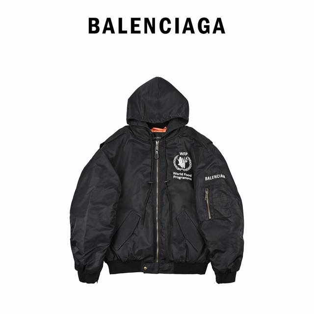 Balenciaga 巴黎世家 Blcg 23Fw 粮食署飞行棉服夹克 原22,100购入，面料表用采用面布订做70D高密台湾Nc斜纹布100%锦纶面料，内里采