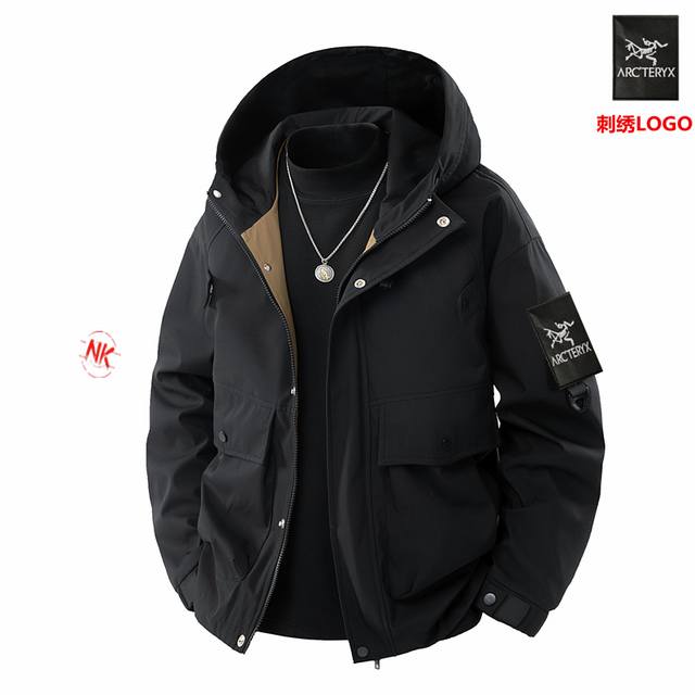 秋季新款 刺绣Logo 国际顶级始祖鸟系列，海外秋季限定全新系列连帽冲锋衣防风连帽夹克连帽外套。。。 : 拼接风经典 诠释个性的涂鸦卡通潮流风格 街头风格的百搭