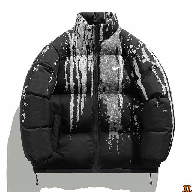 耐克 独家实拍上新冬季高品质渐变立领棉衣情侣保暖加厚面包服宽松潮流抗寒棉袄，本季主打，货源充足，放心主推，高端品质，经典设计，做工出色，经典百搭，上身效果极佳