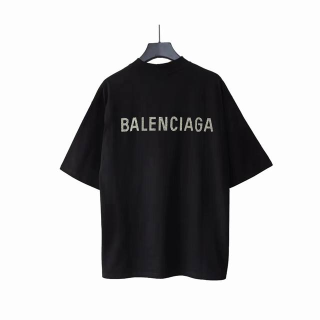 实拍细节图+尺码表 巴黎世家Balenciagg 新款前后中间字母烫钻短袖 24年主麦上身 前后选用进口奥钻 精密排序后采用重工高温热压至衣身做工完美无瑕 颜色