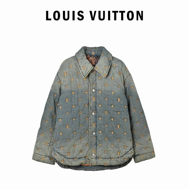 Louis Vuitton路易威登1V满刺绣做旧牛仔棉服 原31000购入，菲董联名系列。定制原版斜纹全棉牛仔面料，采用了刺绣花纹缝线，满幅刺绣工艺其特点在于通