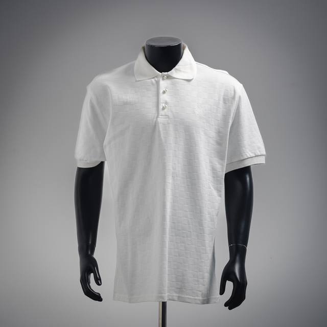 Louis Vuitton路易威登 Lv 珍珠扣字母刺绣珠地棉棋盘格翻领短袖polo衫 炎炎夏日清爽穿搭~~时髦清爽，气质干质，是夏天的必选项！客供定制的珠地网