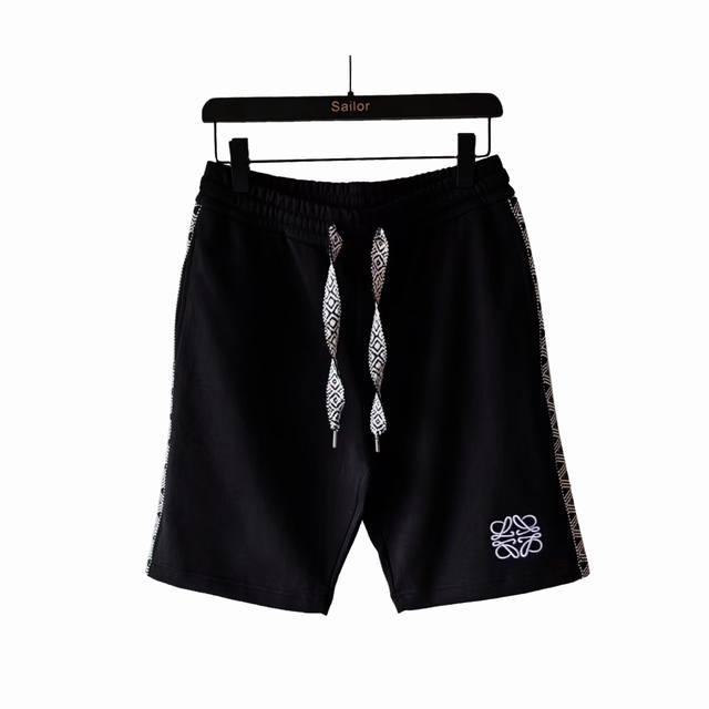 实拍细节图+细节图 Loewe 罗意威 24Ss织带拼接字母Logo标识刺绣五分裤 高品质纯棉 面料 特别手感 超级质感 舒适柔软透气 休闲宽松版型 潮流男女同