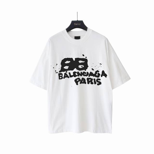 实拍细节图 +尺码表 巴黎世家 Balenciagabb涂鸦手绘短袖 进口椭圆机访手绘效果 印花无牙边 袖口 螺纹 下摆的磨破效果 真的太好看了做洗水破坏处理