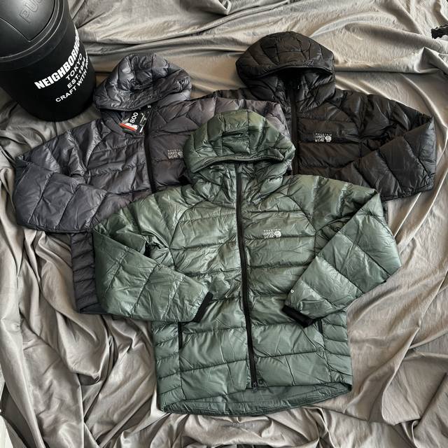 山浩大螺母Moutain Hardwear 800蓬加厚版 幻影 鬼语者pertex超轻薄耐磨连帽羽绒服。 尺码 胸围 衣长 袖长 M 118 69 81 L