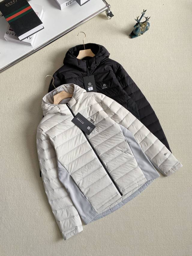 新款上新 实拍图 Kailas 凯乐石3000Gt男女户外登山防风防泼水保暖连帽轻薄羽绒服 这款轻便拼接软壳材质轻量羽绒，更透气更灵活，绒子含量达到95%白鸭绒