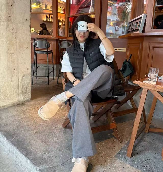 新款上新 模特图 高品质 Arc'teryx始祖鸟Cerium Vest保暖男士立领鹅绒马甲！含绒量80％白鹅绒。天猫旗舰店 活动公价4160，超值闭眼入的高端