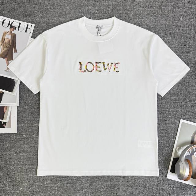 A667 当天到货 现货现配 Loewe 罗意威 高品质320克圆领短袖T恤 品牌经典 简约拼色刺绣字母Logo 2026Ss早春官方同步 高版本 高品质 时尚