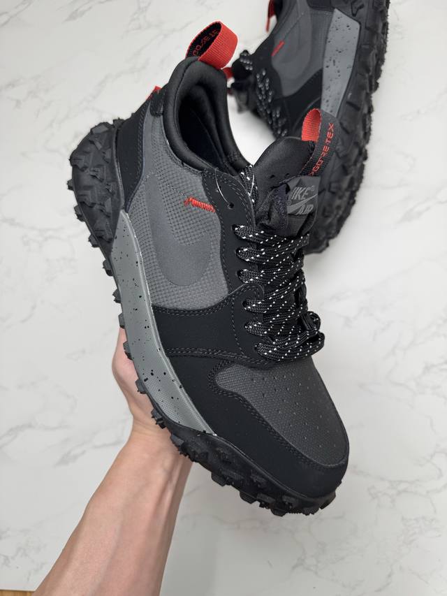 合作私 Air Jordan 1 Element Gore-Tex 经典耐用 低帮跑步鞋 将现代匠心工艺与精致的传统风格设计元素结合 造就了这双运动感十足的流线