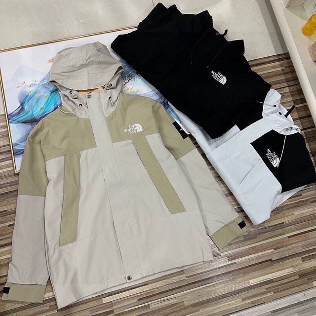 上新 万针刺绣Logotnf春秋季冲锋衣连帽夹克外套 1990兄弟姐妹款冲锋衣北面情侣男女同款防风保暖连帽外套 高逼格！春秋季男士北面The North Fac