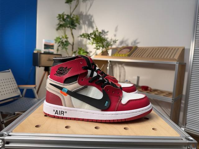 Off-White X Jordan Air Jordan 1 Retro High Unc 牛皮 Og款 联名款 解构 高帮 复古篮球鞋 男女同款 尺码：36