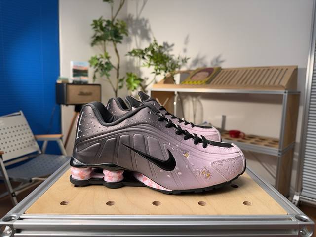 Nike Shox R4 Floral 柔软舒适 皮革透气支撑 低帮 休闲跑步鞋 尺码：36-41