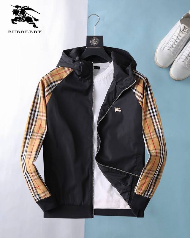 开春爆款！ 百宝莉 2026春季新款夹克外套，秀场新品品相非常完美，双面穿舒适保暖，三标齐全色泽饱满诱人，非常出彩的设计，轻松将时髦感进阶，做工极为考究严谨，走