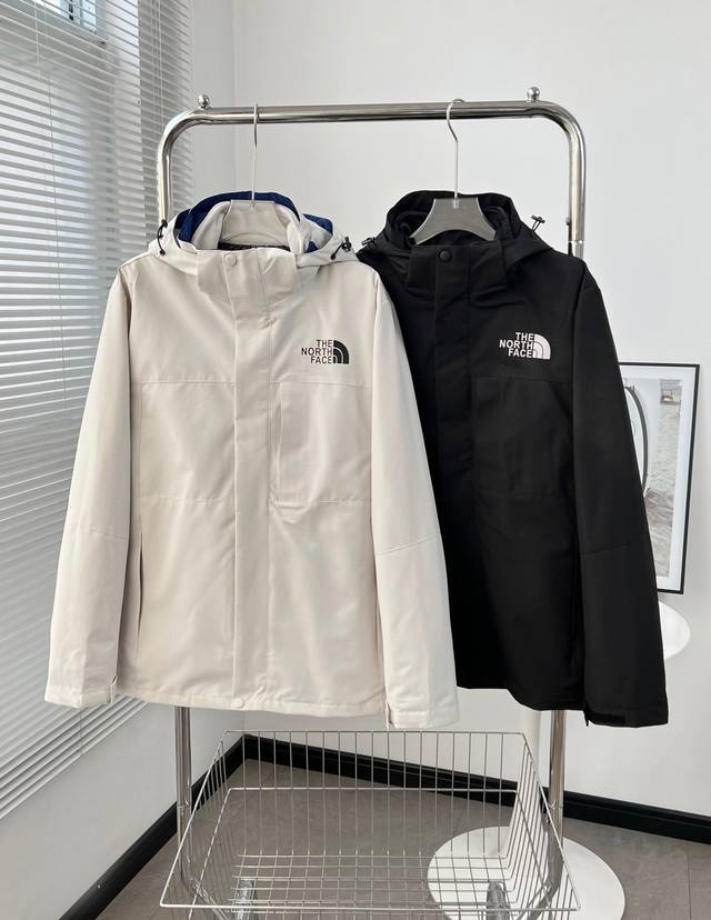 7702# 三合一 北面 The Norh Face 专柜品质经典款可拆卸冲锋衣外套 纯原单！品质好到爆！不挑年龄段，上身太好看！防水防风透气效果好，可拆卸款！