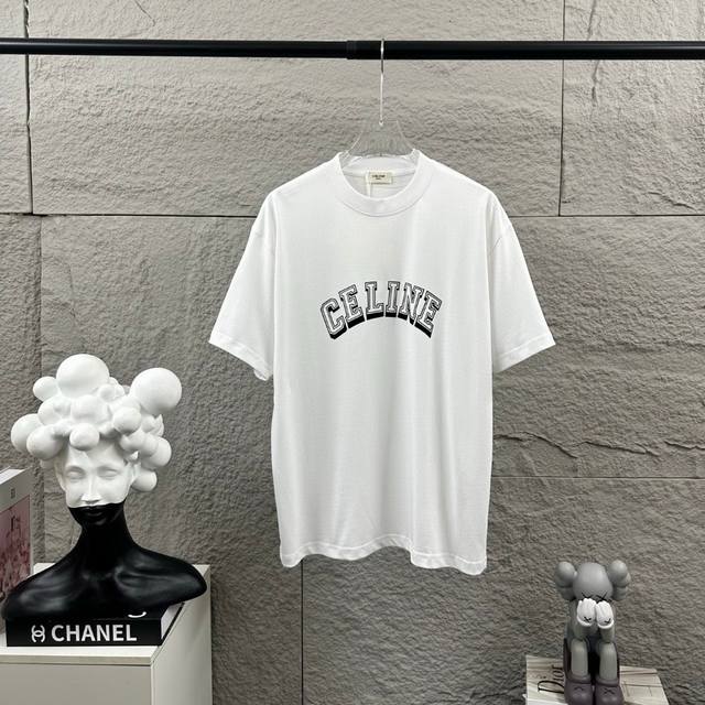 Celi* 塞琳 塞林 2025春夏款 简约字母植绒工艺个性Logo 定制双纱平纹纯棉面料 短袖T恤 男女同款 尺码： S 90-130斤 M 120-150斤