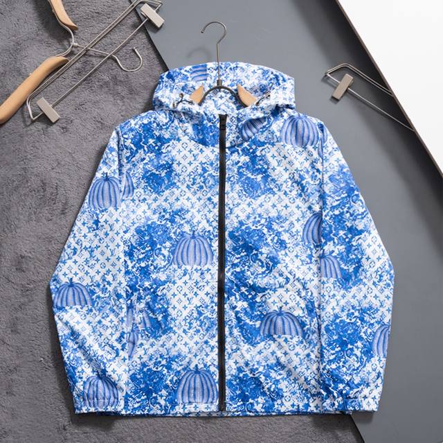 J7042# 2026款Lv防风夹克 码数M-Xxxl