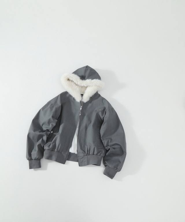 Goodbrand 25Fw最新铭牌浮雕钢印轻奢时尚高级感兔毛座山雕棉服外套 男女同款 顶级抗寒保暖好货来袭，原版原包装，尹浩宇，闫玉晨上身同款，大身整张獭兔毛