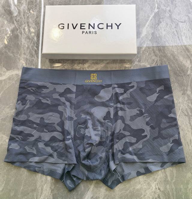 纪梵希Givenchy 1盒3条 ~原单品质！ 必备男士平角内裤！冰丝高档全材质，锦纶冰丝无痕切割工艺 科学配 83%锦纶+17%氨纶，丝滑 透气 舒适！贴身之