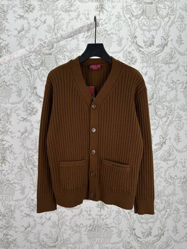 G家 25Ss新款纯色长袖单排扣毛衣 男款 高版本 码数：S.M.L.Xl.