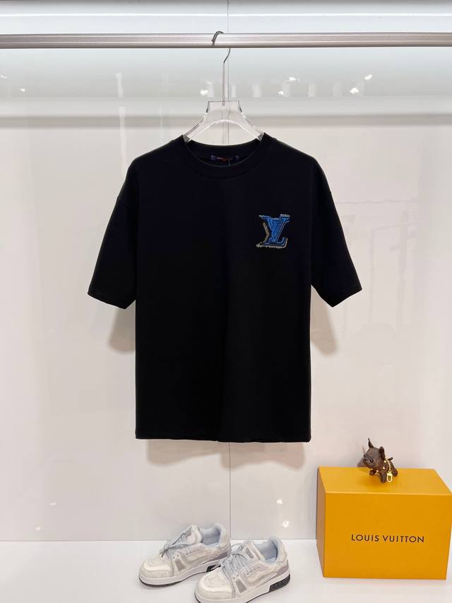 Louis Vuitton 路易威登 高品质320克圆领短袖T恤 品牌经典 1V 驴家 拼色毛线万针刺绣字母Logo 2026Ss早春官方同步 高版本 高品质