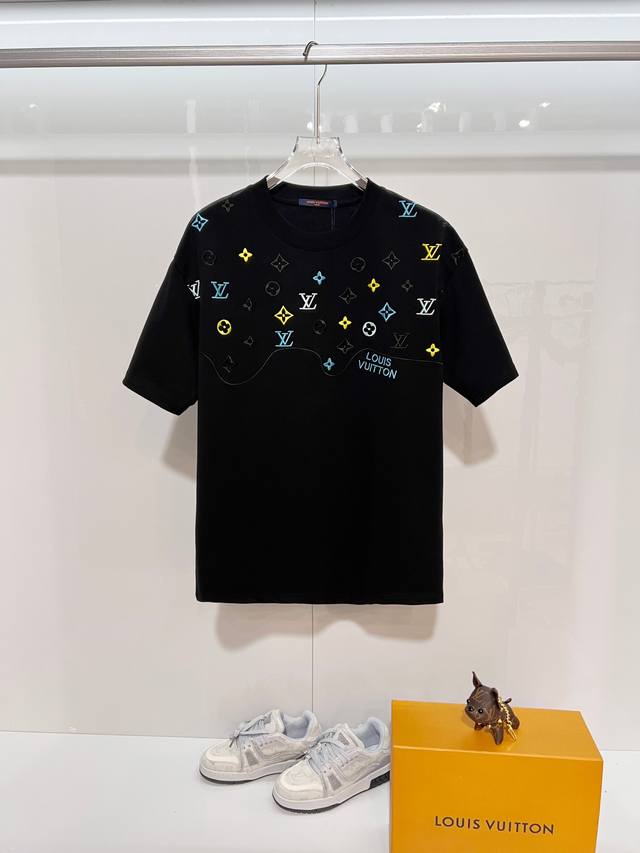 Louis Vuitton 路易威登 高品质320克圆领短袖T恤 品牌经典 1V 驴家 波浪纹拼色老花刺绣字母Logo 2026Ss早春官方同步 高版本 高品质