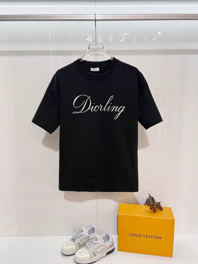 Dior 迪奥 高品质320克圆领短袖T恤 品牌经典 烫印反3M字母Logo 压花工艺 2025Ss官方同步 高版本 高品质 时尚个性 百搭潮流 纯原品质 原版