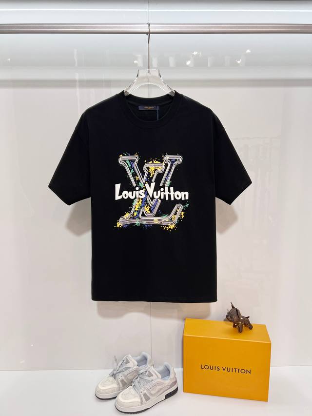 Louis Vuitton 路易威登 高品质320克圆领短袖T恤 品牌经典 1V驴家 拼色涂鸦线条字母Logo 压花工艺 2025Ss官方同步 高版本 高品质
