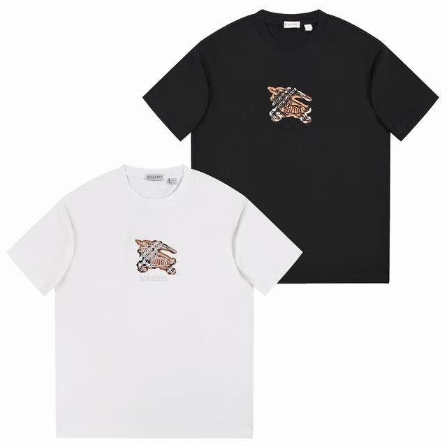 Burberry Bbr 巴宝莉 战马 Bbr 巴博利 微宽版型S-Xl Bbr 26Ss新款独家限定 专柜最新款 胸前贴布格纹战马字母刺绣 精美工艺 320克