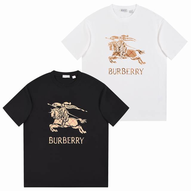Burberry Bbr 巴宝莉 战马 Bbr 巴博利 微宽版型S-Xl Bbr 26Ss新款独家限定 专柜最新款 胸前金色战马字母印花 精美工艺 320克洗水